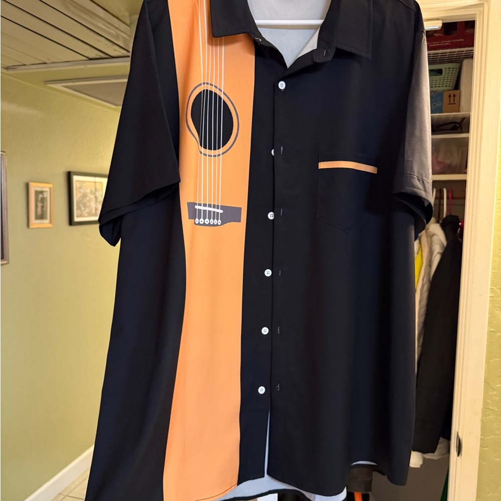 Amazon Black and Yellow/Gold Guitar Design Men's Shirt